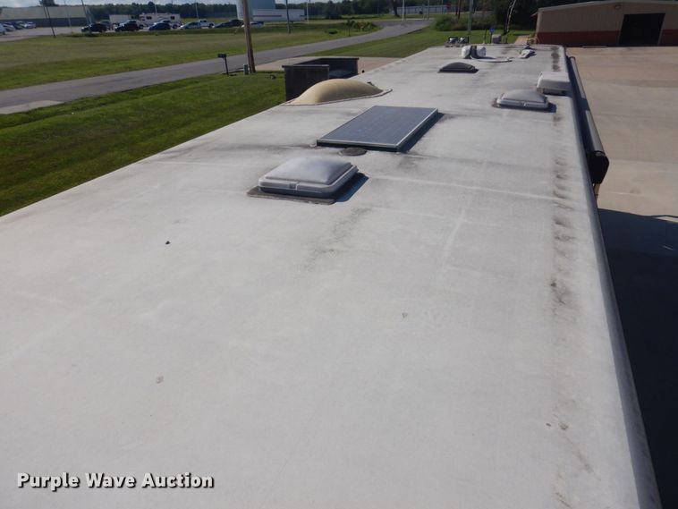 image for item DP5663 2003 Jayco Avatar 3800K  RV