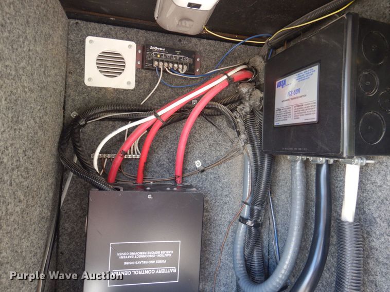 image for item DP5663 2003 Jayco Avatar 3800K  RV