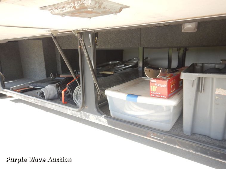 image for item DP5663 2003 Jayco Avatar 3800K  RV