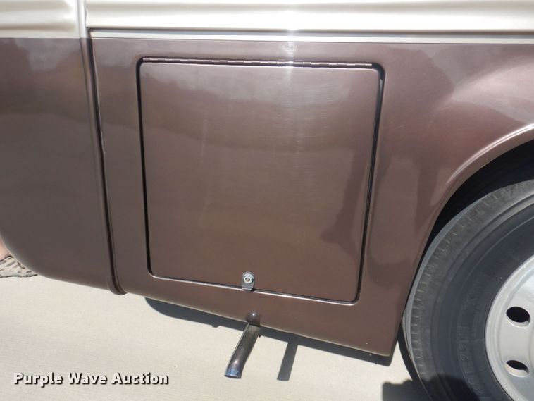 image for item DP5663 2003 Jayco Avatar 3800K  RV