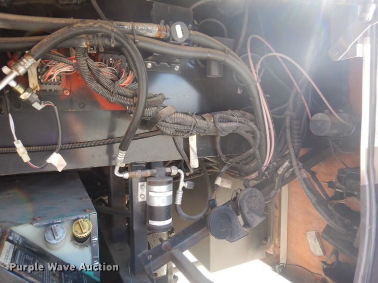 image for item DP5663 2003 Jayco Avatar 3800K  RV