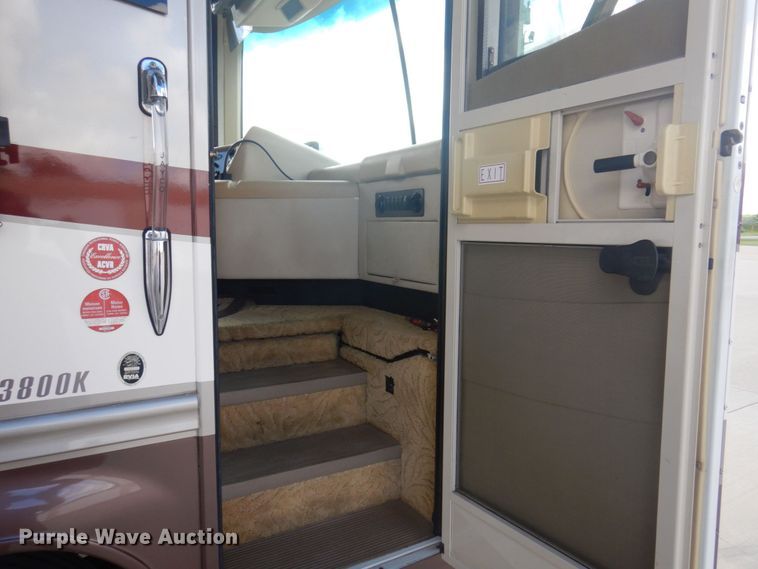 image for item DP5663 2003 Jayco Avatar 3800K  RV