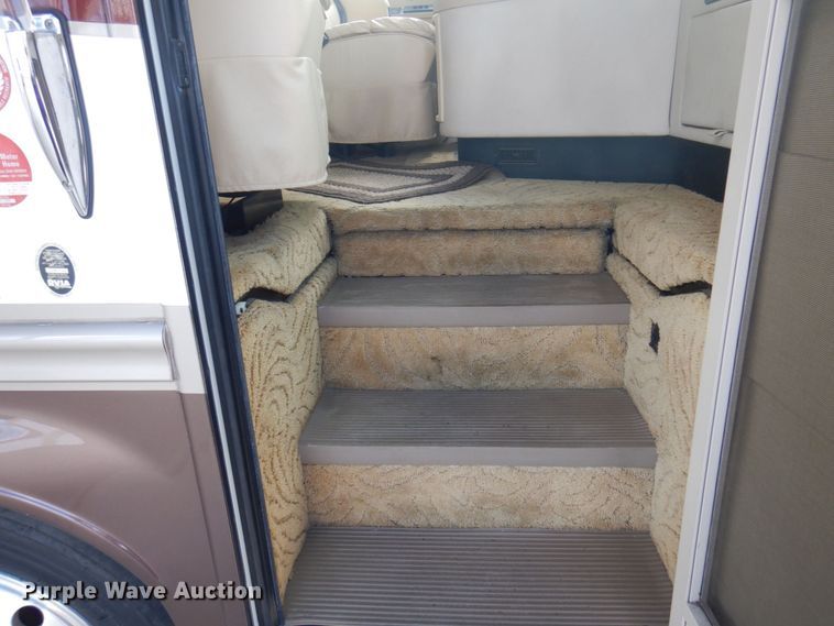 image for item DP5663 2003 Jayco Avatar 3800K  RV