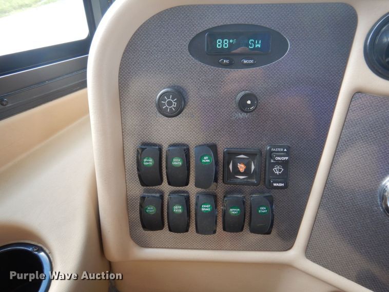 image for item DP5663 2003 Jayco Avatar 3800K  RV