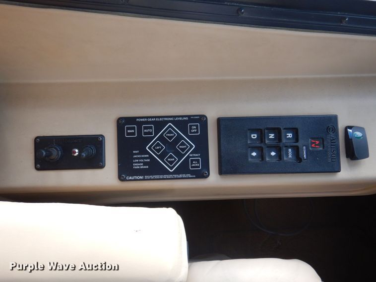 image for item DP5663 2003 Jayco Avatar 3800K  RV