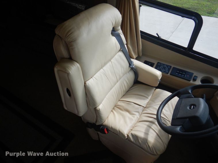 image for item DP5663 2003 Jayco Avatar 3800K  RV