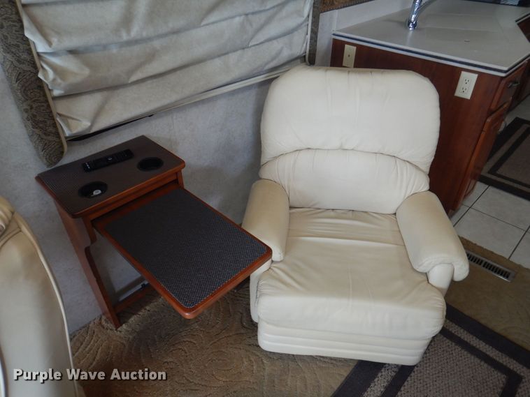 image for item DP5663 2003 Jayco Avatar 3800K  RV