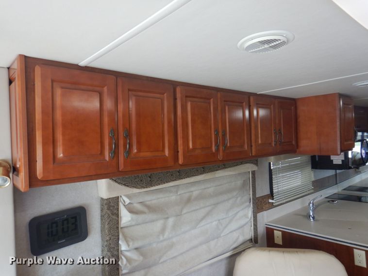 image for item DP5663 2003 Jayco Avatar 3800K  RV