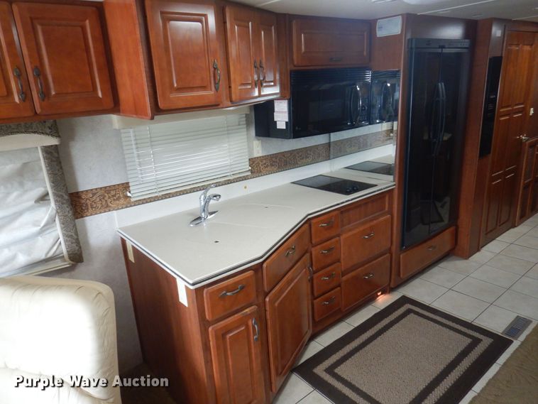 image for item DP5663 2003 Jayco Avatar 3800K  RV