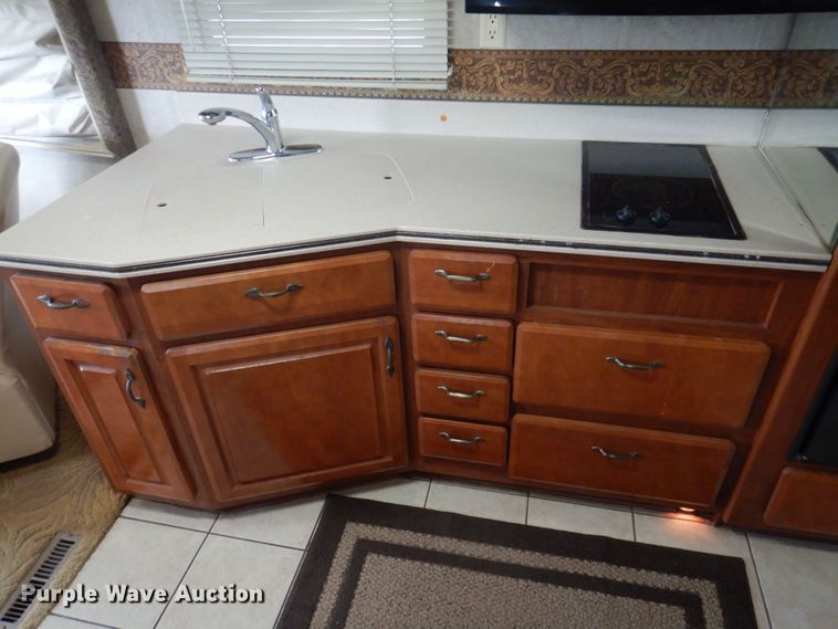 image for item DP5663 2003 Jayco Avatar 3800K  RV