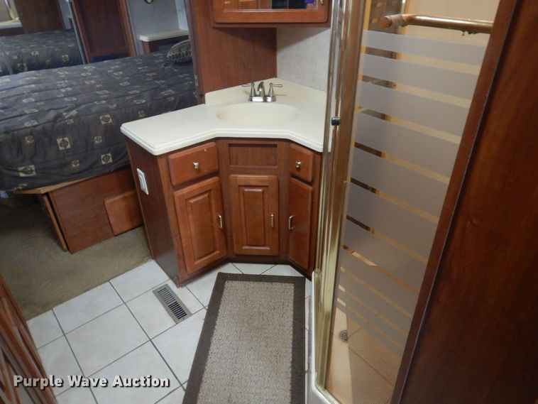 image for item DP5663 2003 Jayco Avatar 3800K  RV