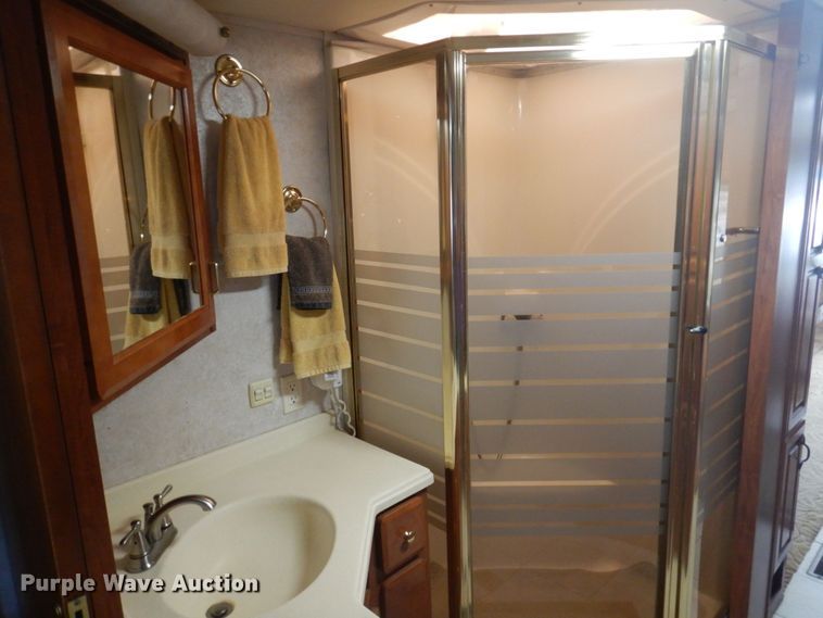 image for item DP5663 2003 Jayco Avatar 3800K  RV