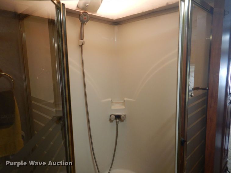 image for item DP5663 2003 Jayco Avatar 3800K  RV