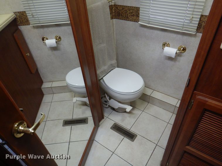 image for item DP5663 2003 Jayco Avatar 3800K  RV