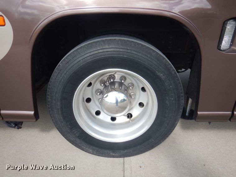 image for item DP5663 2003 Jayco Avatar 3800K  RV