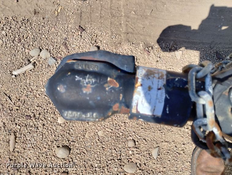 image for item DR1325 2001 Titan  enclosed cargo trailer