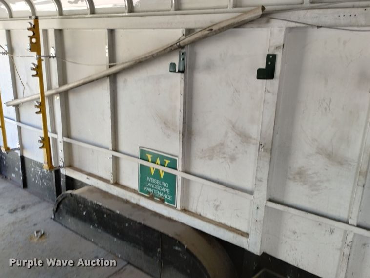 image for item DR1325 2001 Titan  enclosed cargo trailer