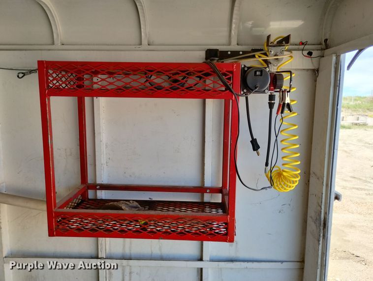 image for item DR1325 2001 Titan  enclosed cargo trailer