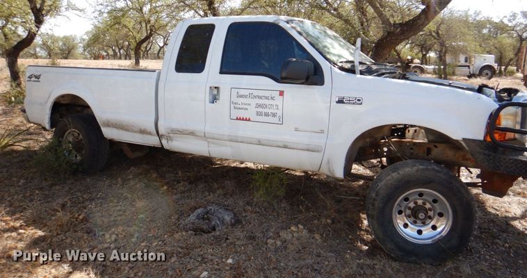 image for item DR1984 2001 Ford F250 Super Duty  SuperCab pickup truck