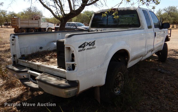 image for item DR1984 2001 Ford F250 Super Duty  SuperCab pickup truck