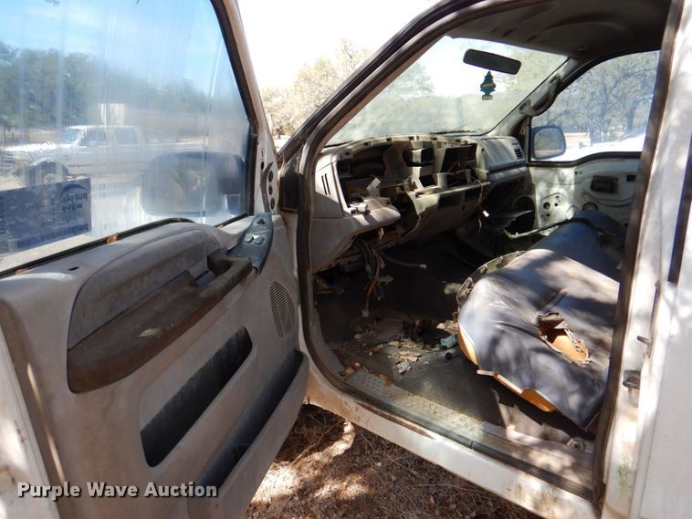 image for item DR1984 2001 Ford F250 Super Duty  SuperCab pickup truck