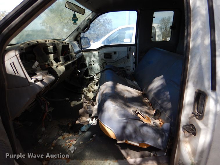 image for item DR1984 2001 Ford F250 Super Duty  SuperCab pickup truck