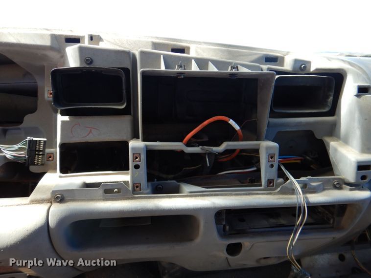 image for item DR1984 2001 Ford F250 Super Duty  SuperCab pickup truck