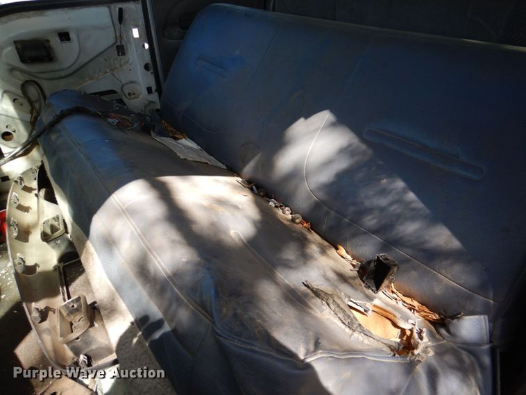 image for item DR1984 2001 Ford F250 Super Duty  SuperCab pickup truck