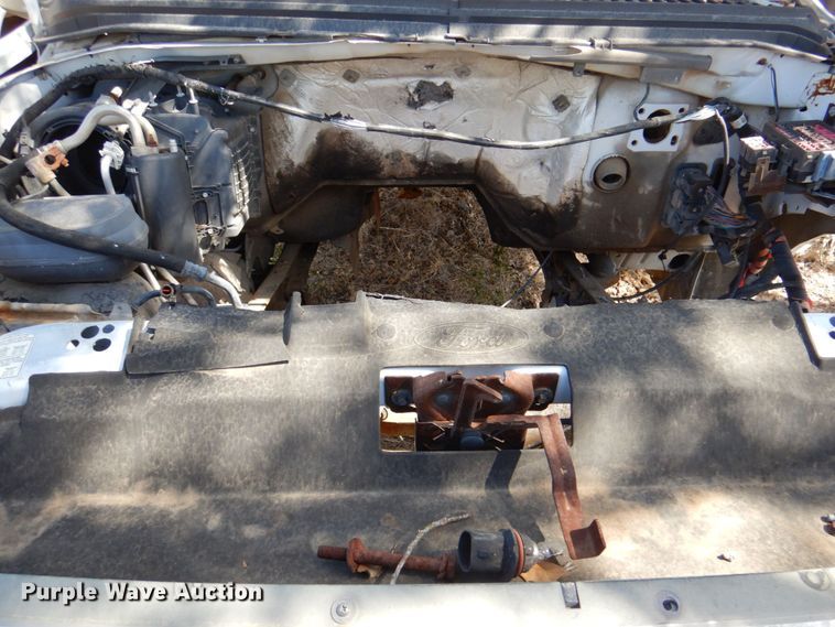 image for item DR1984 2001 Ford F250 Super Duty  SuperCab pickup truck