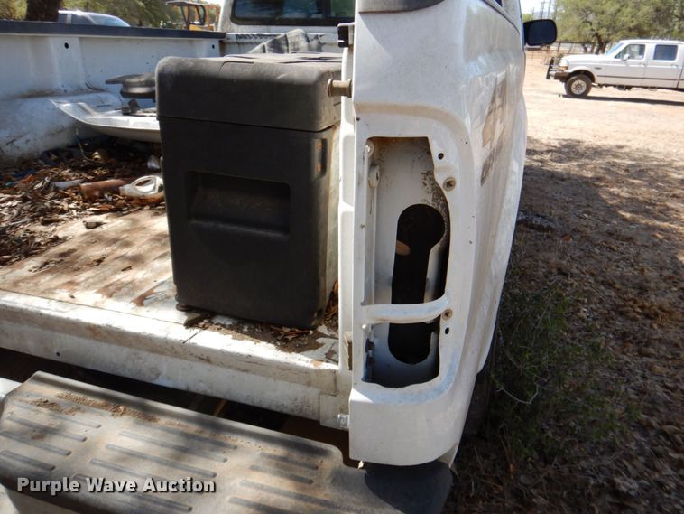 image for item DR1984 2001 Ford F250 Super Duty  SuperCab pickup truck