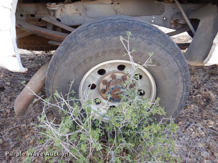 image for item DR1984 2001 Ford F250 Super Duty  SuperCab pickup truck