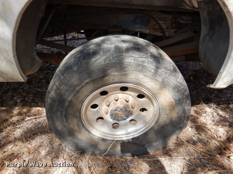 image for item DR1984 2001 Ford F250 Super Duty  SuperCab pickup truck