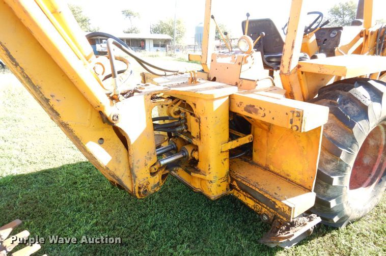 image for item DS1315 1973 Case 580BCK  backhoe