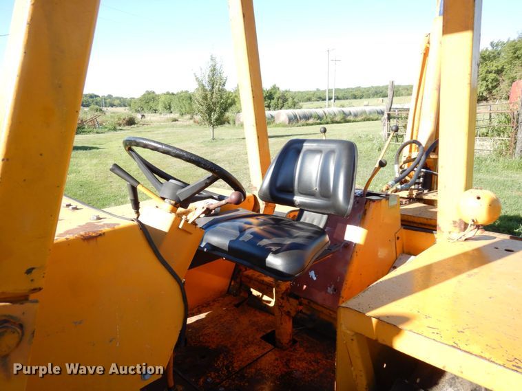 image for item DS1315 1973 Case 580BCK  backhoe
