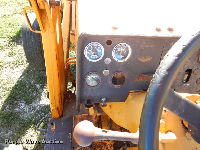 image for item DS1315 1973 Case 580BCK  backhoe