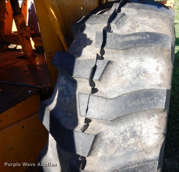 image for item DS1315 1973 Case 580BCK  backhoe