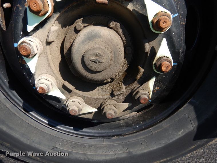 image for item DS1346 2010 Freightliner B2  school bus