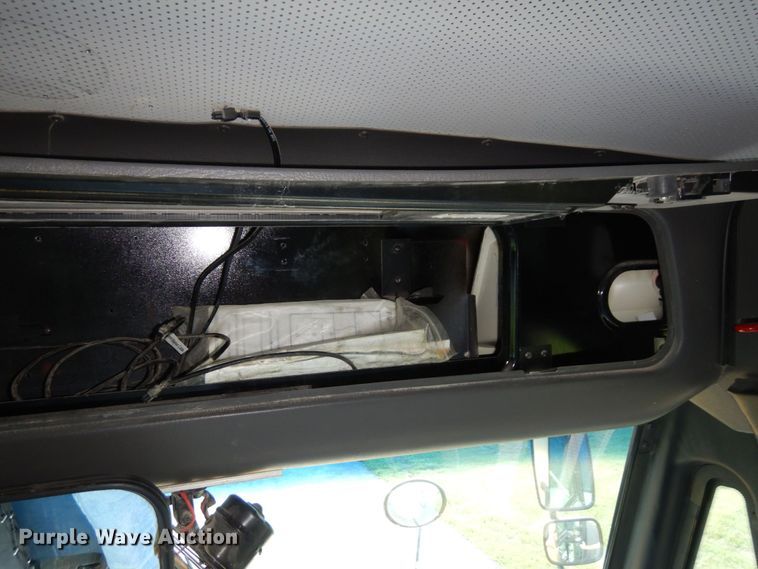 image for item DS1346 2010 Freightliner B2  school bus