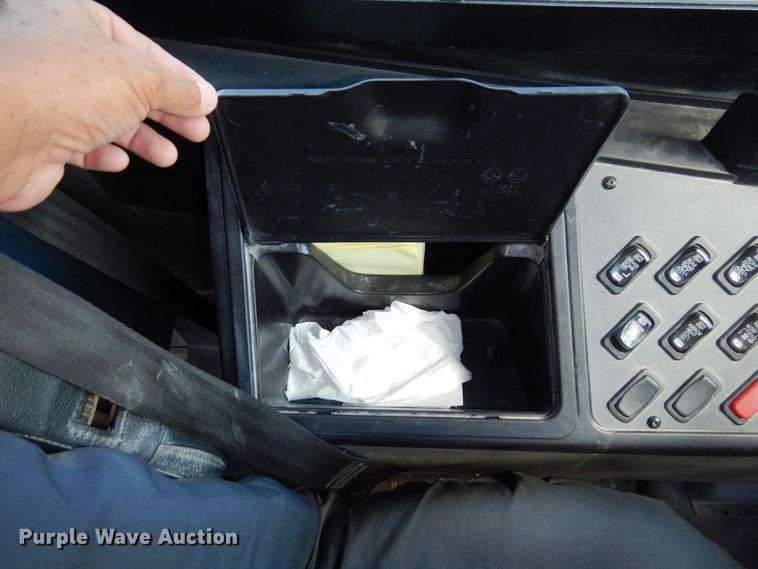 image for item DS1346 2010 Freightliner B2  school bus