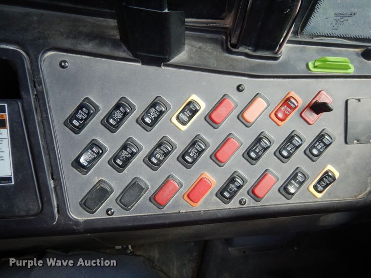 image for item DS1346 2010 Freightliner B2  school bus