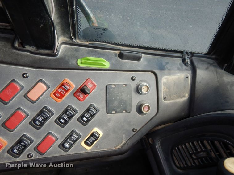 image for item DS1346 2010 Freightliner B2  school bus