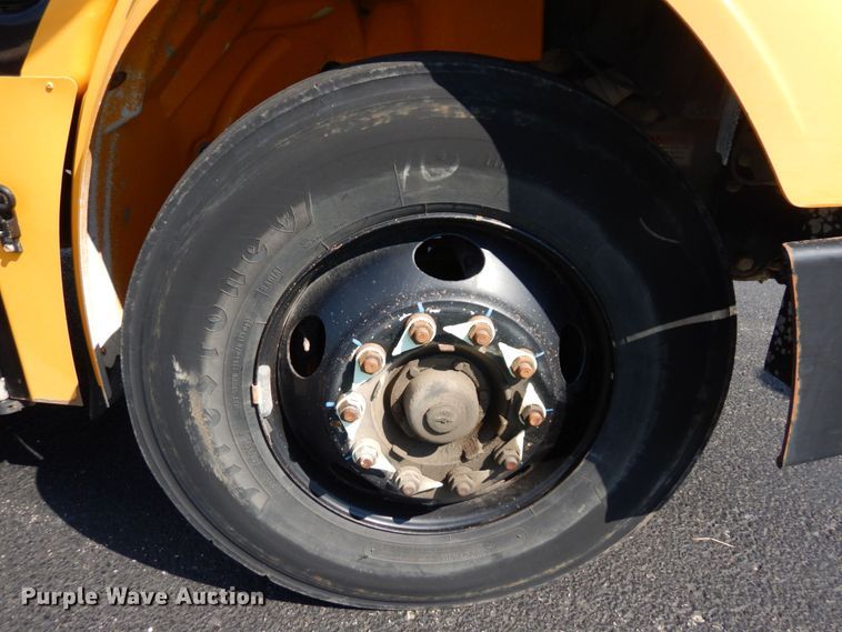 image for item DS1346 2010 Freightliner B2  school bus