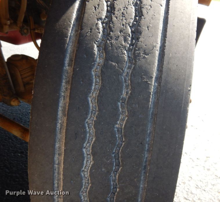 image for item DS1346 2010 Freightliner B2  school bus