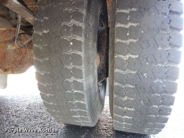 image for item DS1346 2010 Freightliner B2  school bus