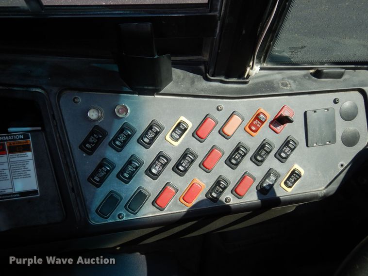 image for item DS1347 2010 Freightliner B2  school bus