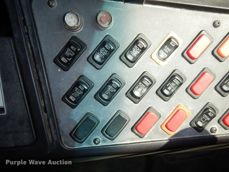 image for item DS1347 2010 Freightliner B2  school bus