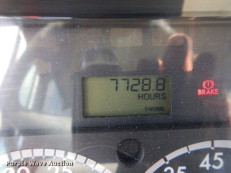 image for item DS1347 2010 Freightliner B2  school bus