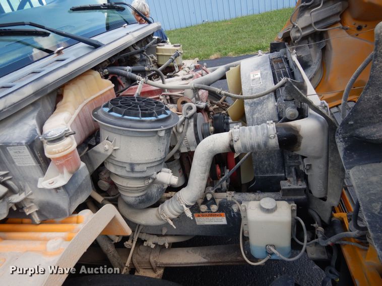 image for item DS1347 2010 Freightliner B2  school bus