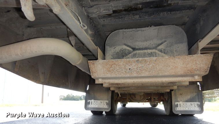 image for item DS1347 2010 Freightliner B2  school bus