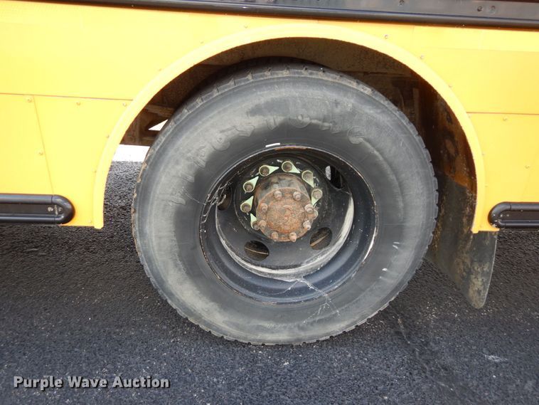 image for item DS1347 2010 Freightliner B2  school bus